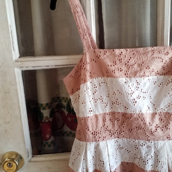 Loft - Picture 3 of 5